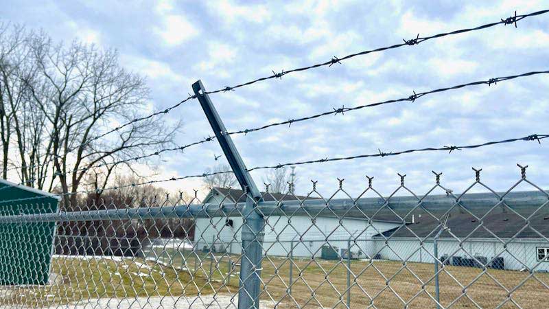 3-strand-barb-arm – THE POST GUYS FENCING